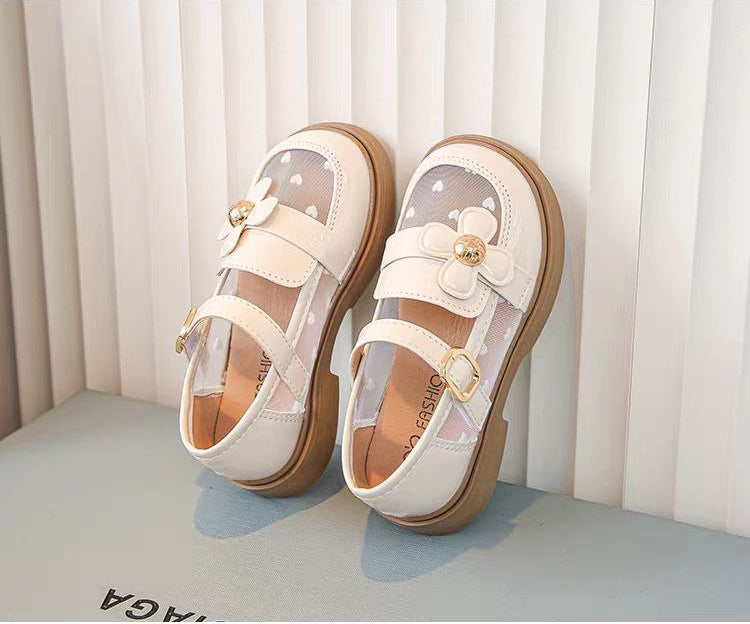 حذاء بتصميم شفاف مزخرف و زهرة لامعة صيفي للبنات