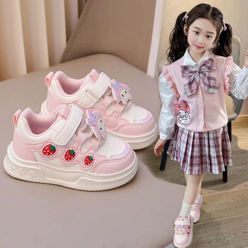 حذاء رياضى برسوم كرتونية للبنات