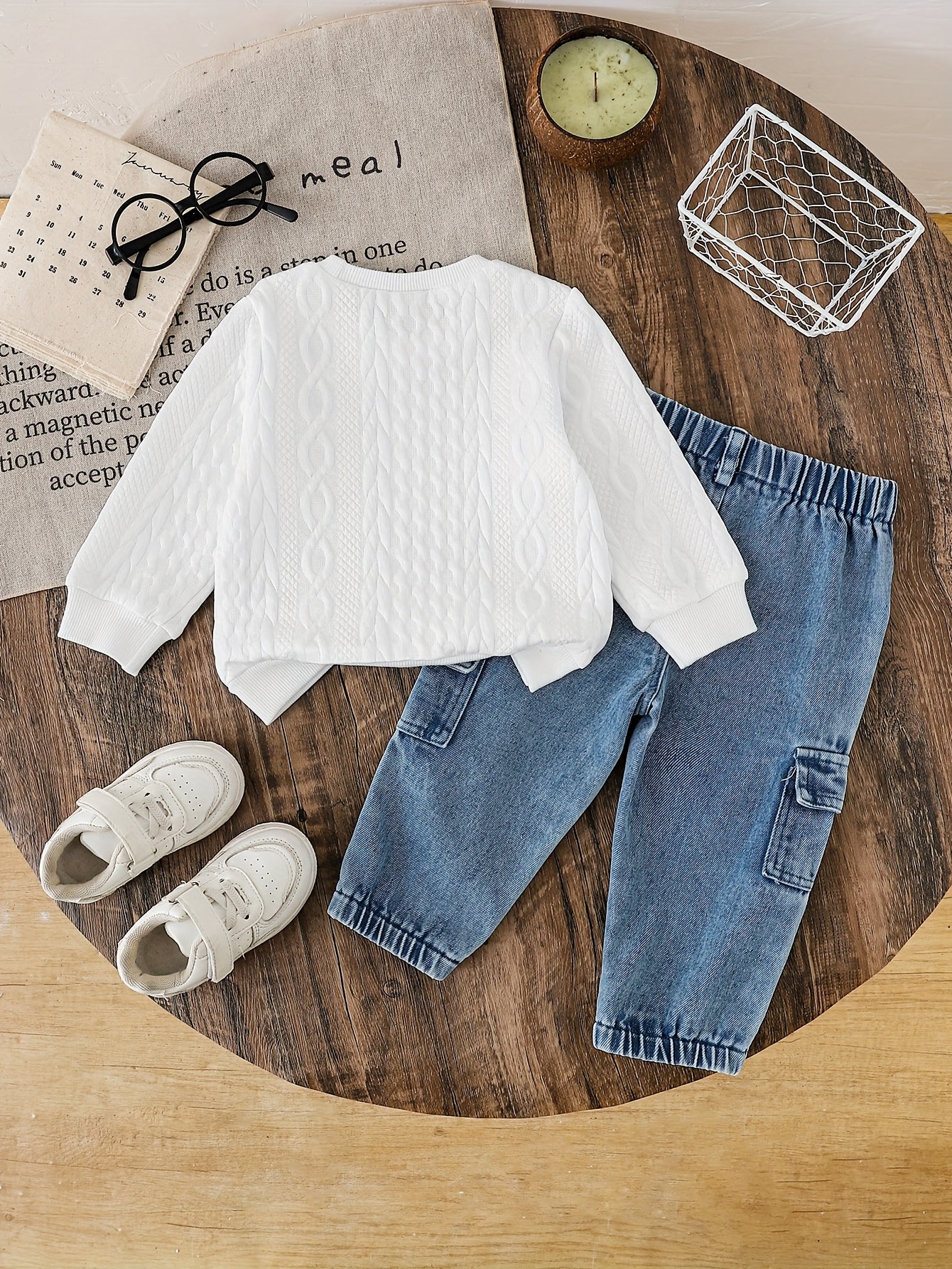 طقم شتوي أنيق بأكمام طويلة وجينز