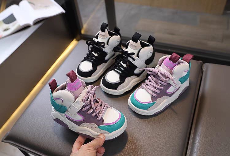 حذاء أطفال رياضي بألوان جذابة