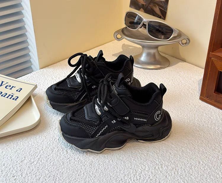 حذاء رياضي عصري للأطفال