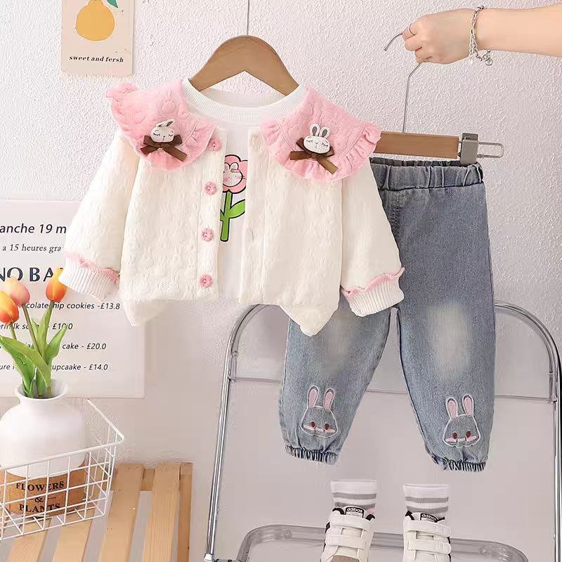 طقم من قطعتين بتصميم خريفي للبنات