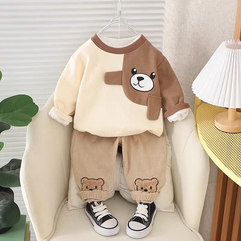 طقم شتوي دافئ من قطعتين بطبعة دب للأولاد