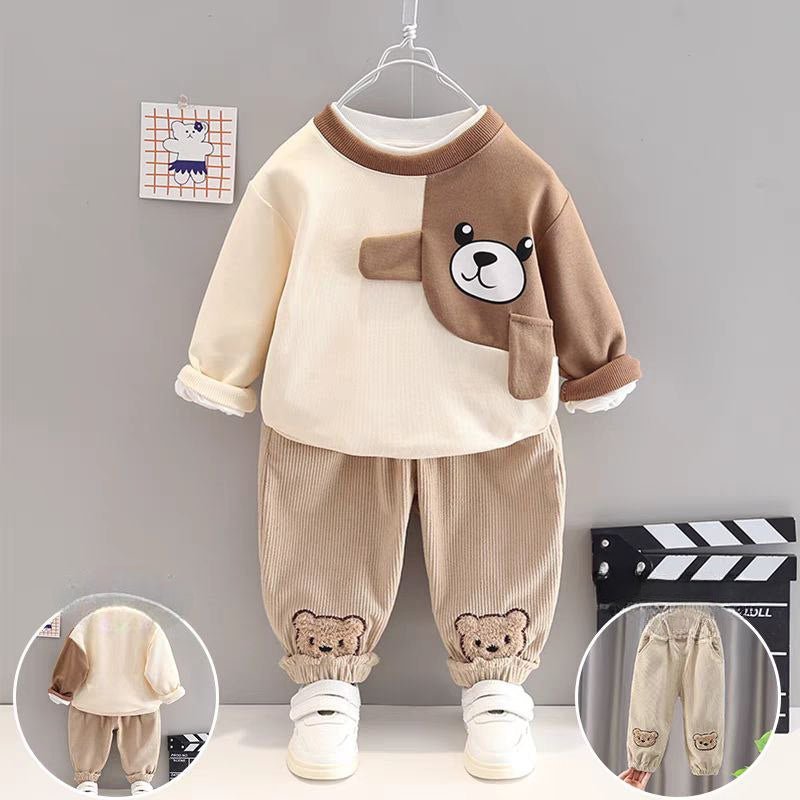 طقم شتوي دافئ من قطعتين بطبعة دب للأولاد