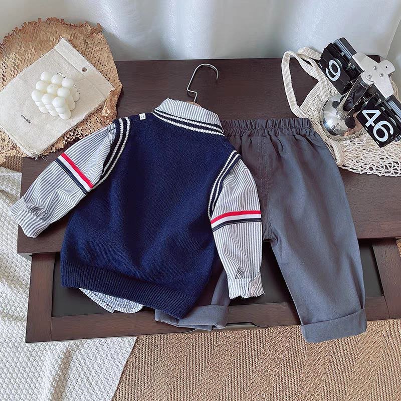 طقم ثلاثي أنيق برسمة فيل للأولاد