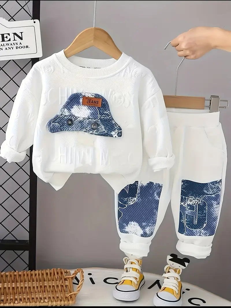 طقم أطفال رياضي فاخر بنقشة بارزة تصميم عصري