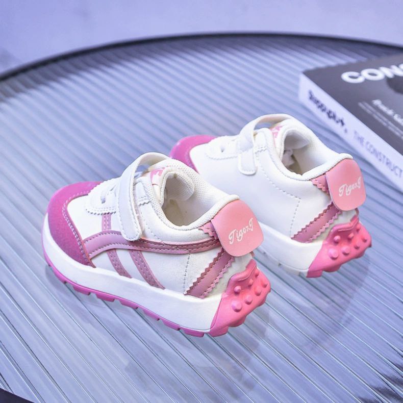 حذاء رياضي بخطوط ملونة خفيف للبنات