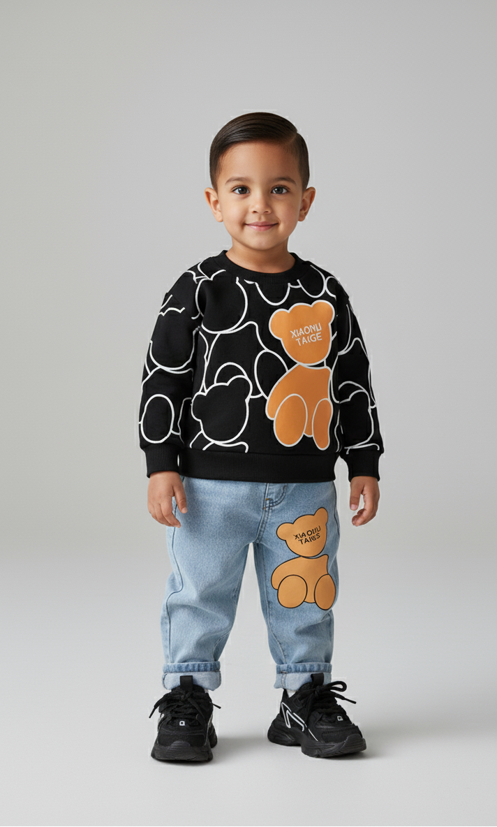 طقم من قطعتين للأولاد مع حذاء رياضي اسود ونظارات شمسية