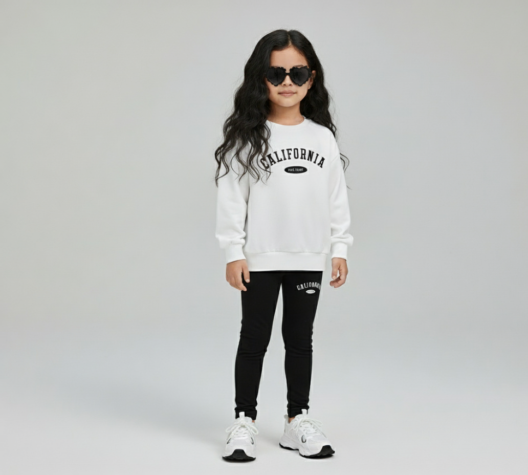 طقم كامل California من قطعتين و حذاء رياضي الى جانب نظارات  السوداء