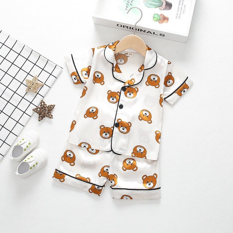 بيجاما أطفال من قطعتين بطبعة بقرة بقماش ساتان