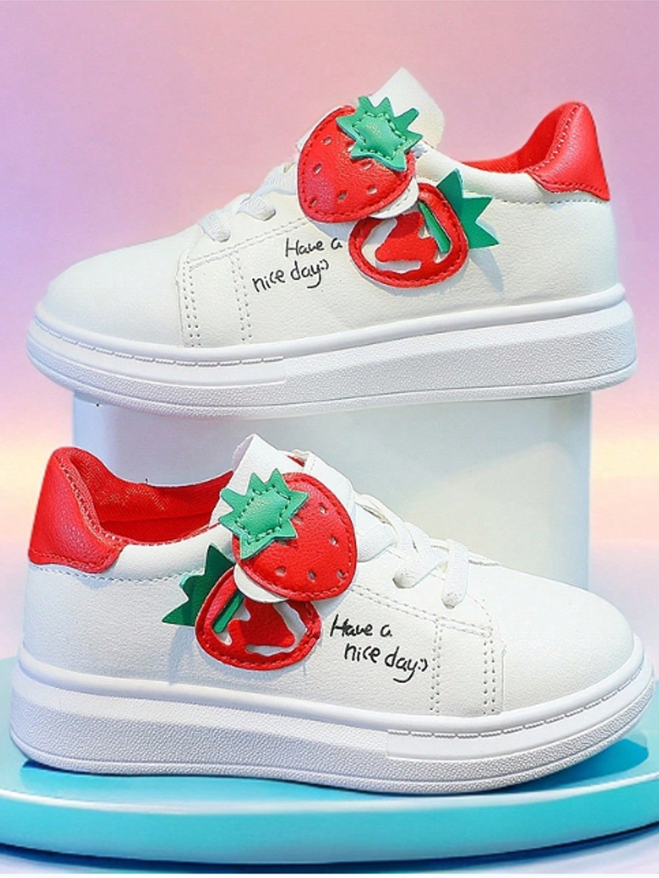 حذاء بتصميم فريز للاطفال