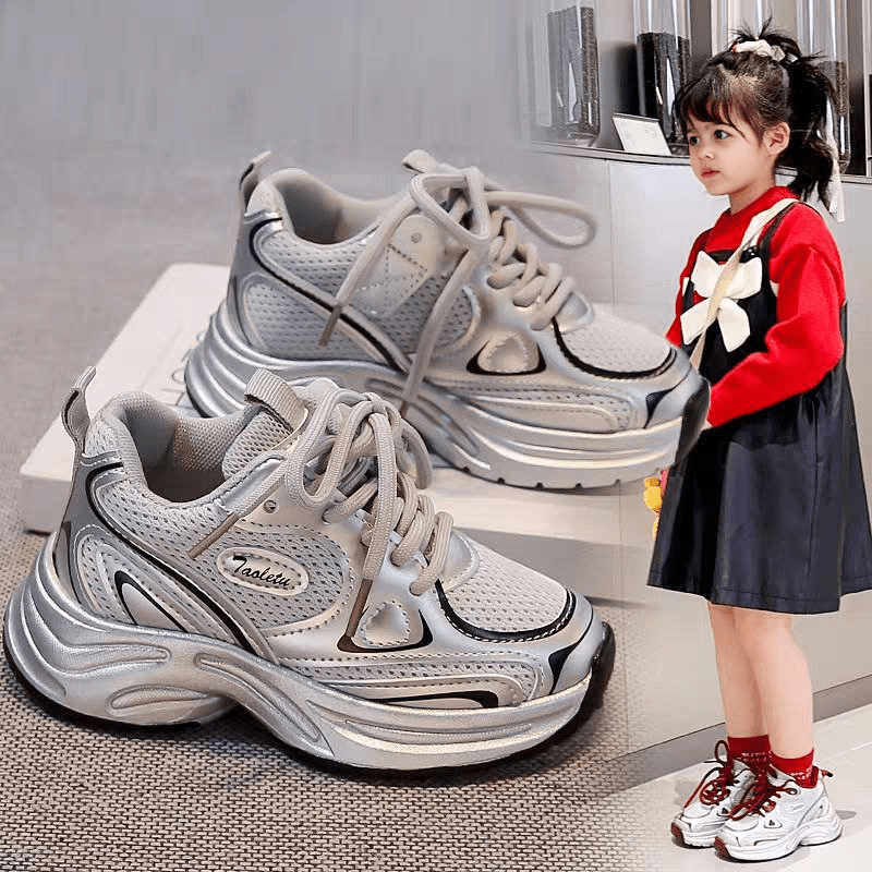 حذاء رياضي بتصميم عصري للاطفال