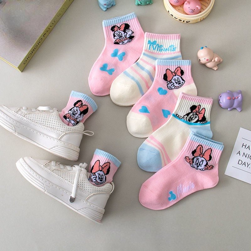 جوارب بناتية برسوم كرتونية