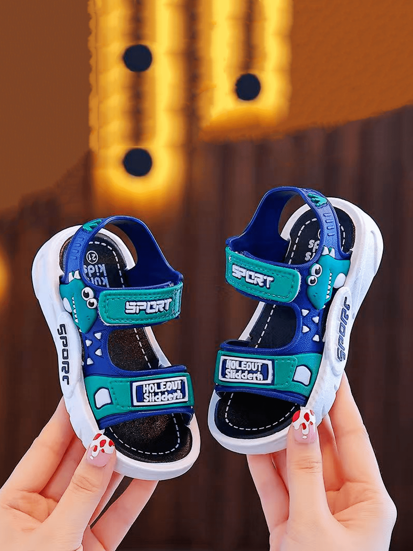 صندل بتصميم ديناصور مميز صيفي رياضي للأولاد