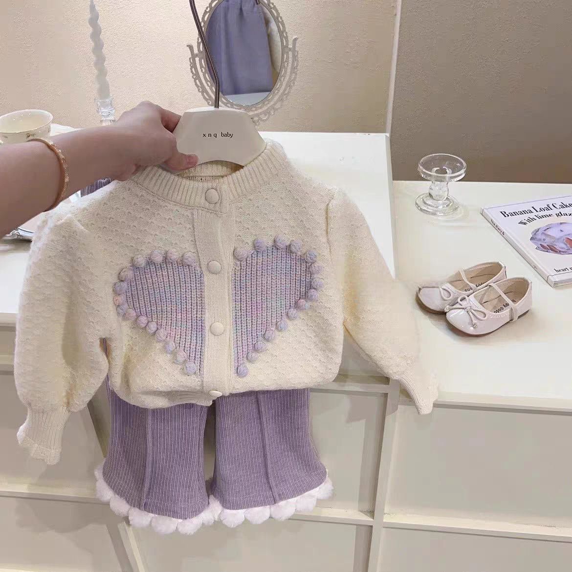 طقم بناتي قطعتين تطريز قلب بتصميم دافئ شتوي - DeerChic