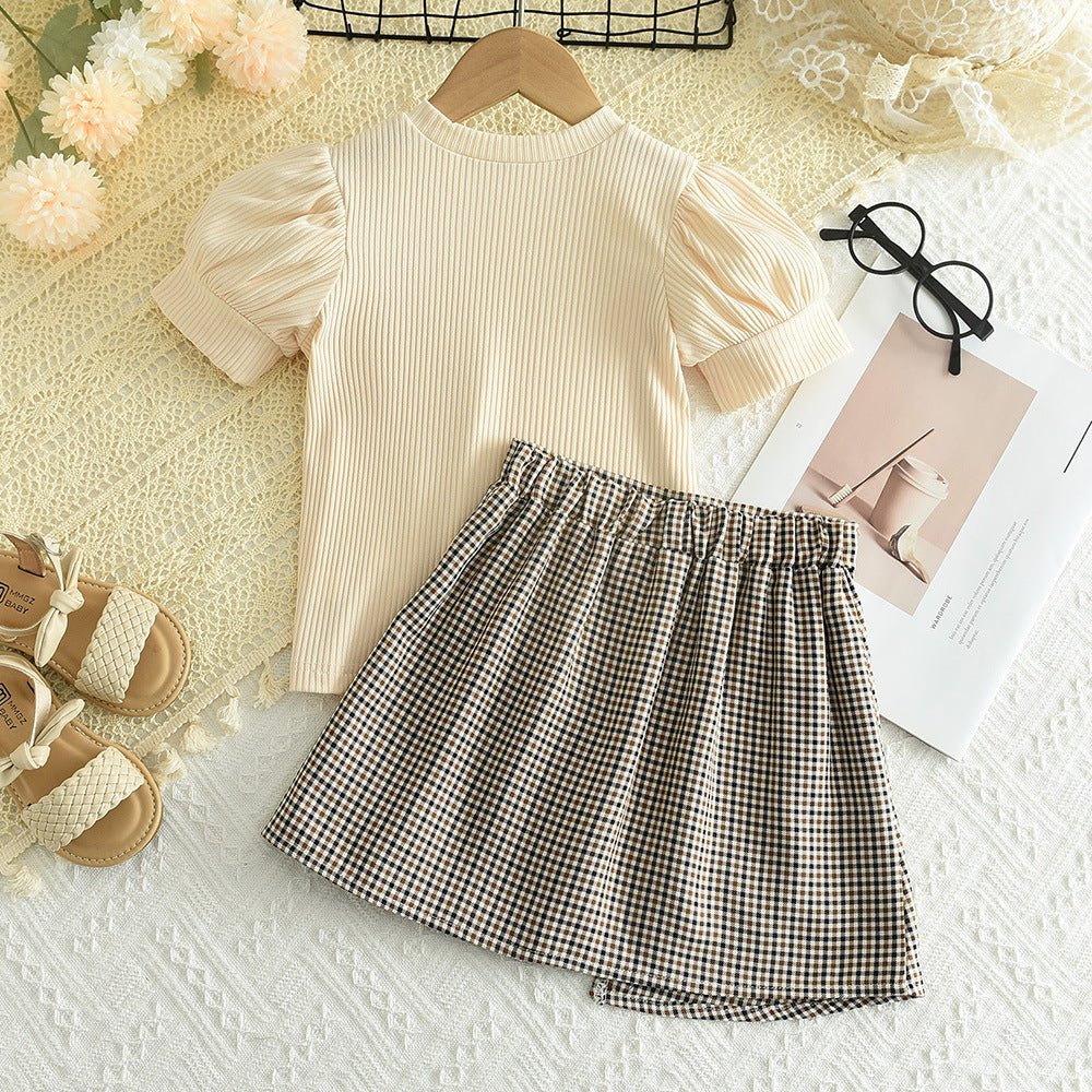 طقم بناتي من قطعتين بلوزة و تنورة قصيرة أكمام منفوشة ونقشة مربعات مناسب لصيف