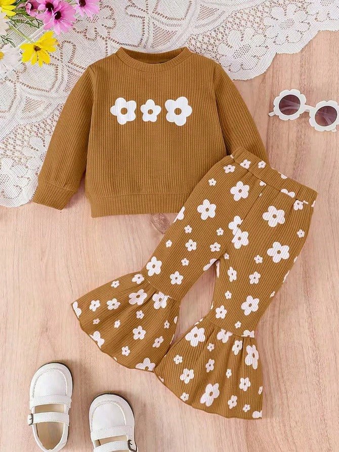 طقم قطعتين بنقشة زهور أنيق للبنات