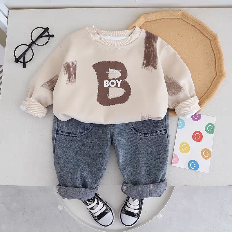 طقم من قطعتين خريفي للأولاد