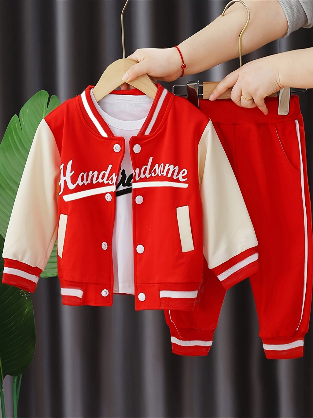 طقم ثلاث قطع أنيق جدآ للأولاد - DeerChic